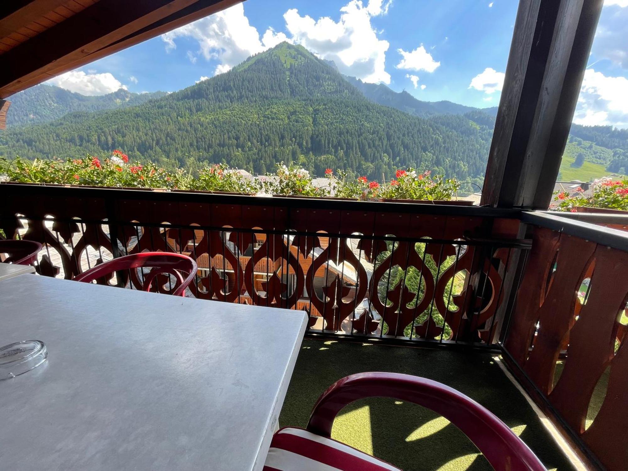 Hotel Les Cornettes Abondance Zimmer foto